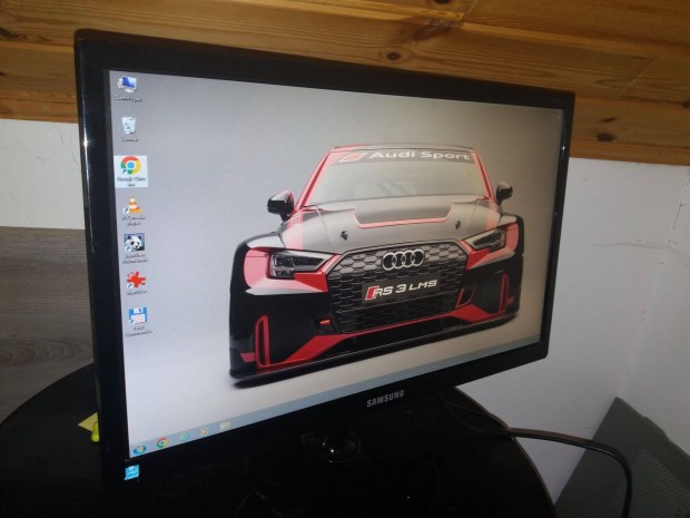 Samsung 24" Led monitor Hdmi kimenettel ingyen kiszállítással eladó