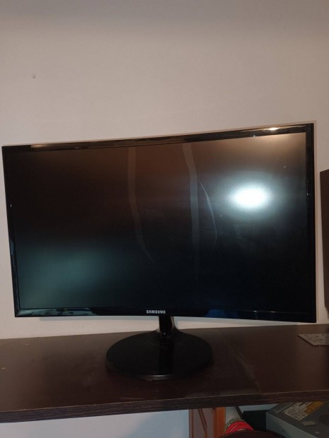 Samsung 24'velt gamer monitor. Hibs!!