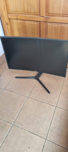 Samsung 27" ívelt led monitor hibás