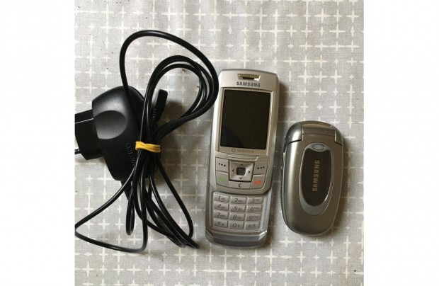 Samsung 2db retro mobiltelefon szép állapotban eladó