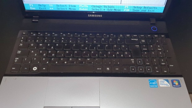 Samsung 300E laptop