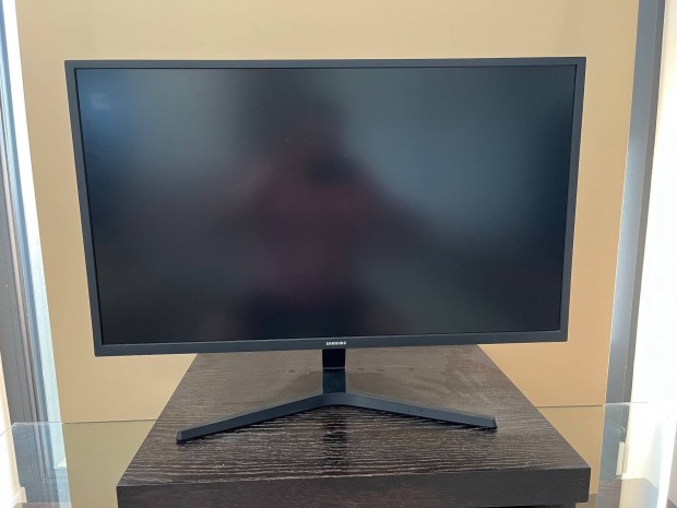 Samsung 32" 4K Monitor