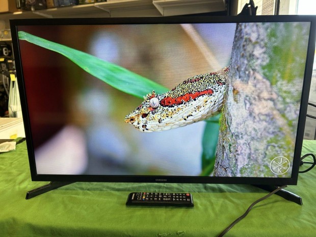 Samsung 32" 82 cm HD LED TV UE32N4002