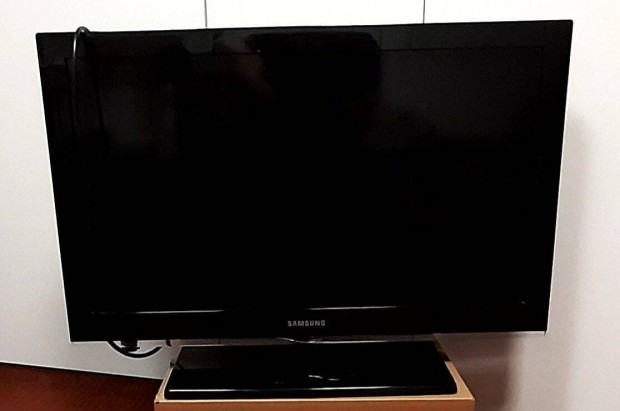 Samsung 32" LE32 C530F1 LCD TV elad