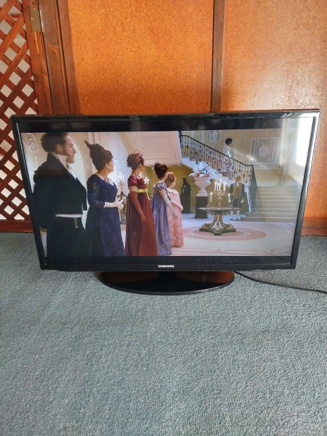 Samsung 32" LED TV 82cm, Full HD, DVB-C,-T, USB, HDMI, EPG eladó Baján