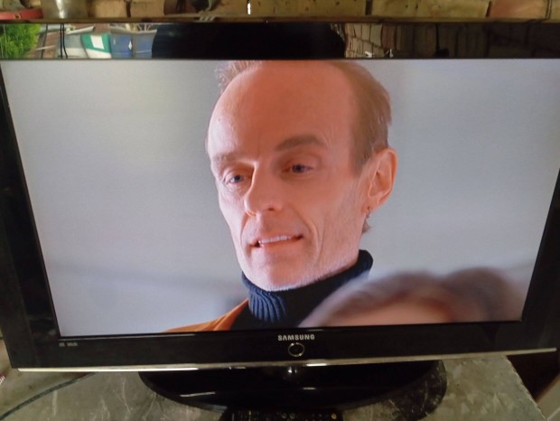 Samsung 37 col-os (94 cm) LCD tv eladó