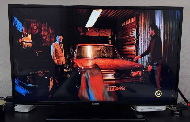 Samsung 40" Smart TV