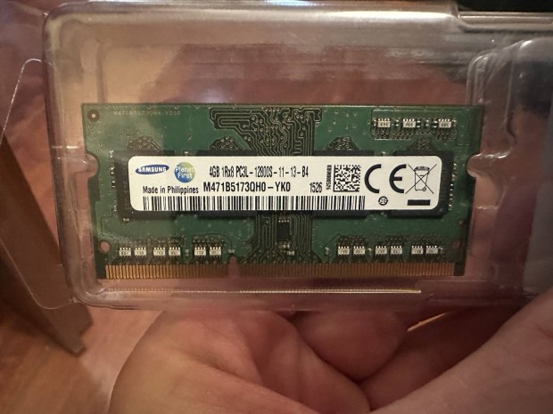 Samsung 4GB laptop SO-DIMM DDR3 RAM