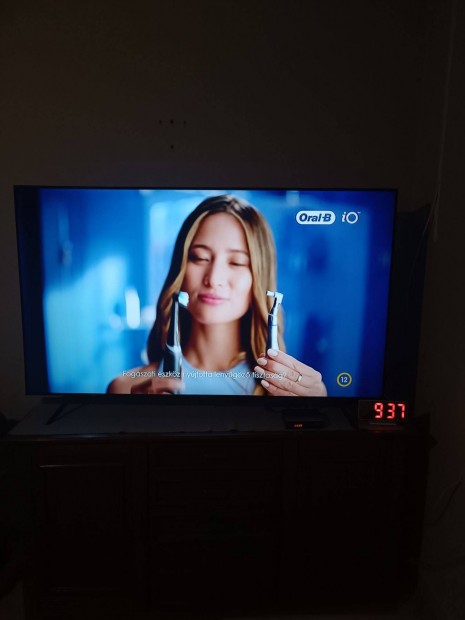 Samsung 65". UHD smart Crystal led tv elad