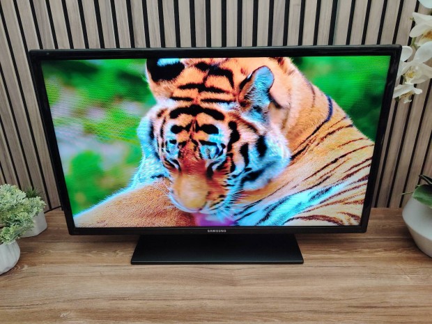 Samsung 82CM LED TV. Mindig TV. Full HD. 