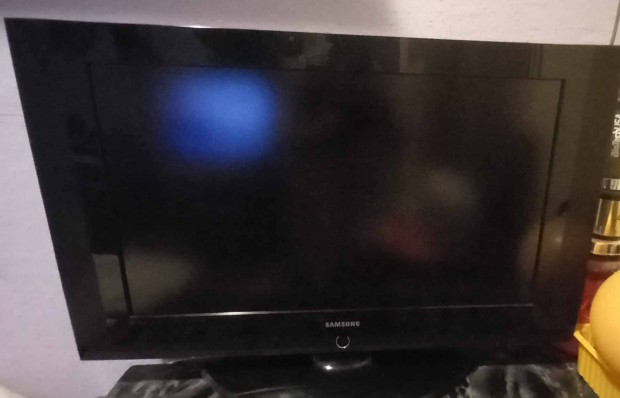 Samsung 82 cm-es LCD Tv