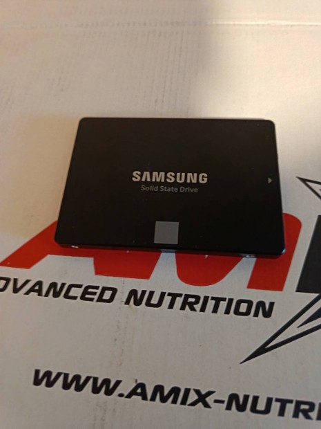 Samsung 850 Evo 256 SSD.