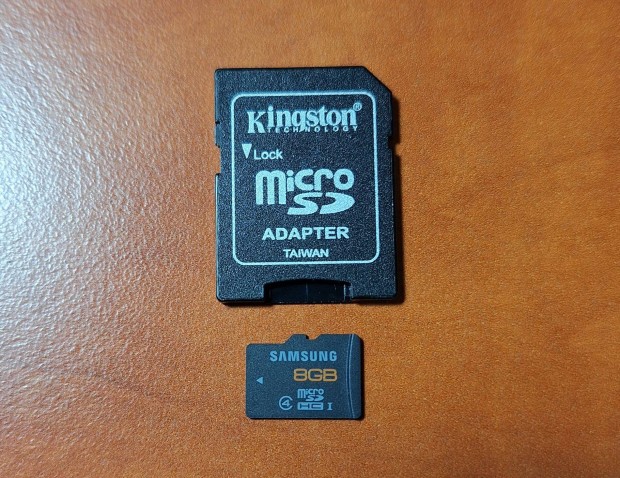 Samsung 8GB micro SD krtya Kingston adapterrel egytt