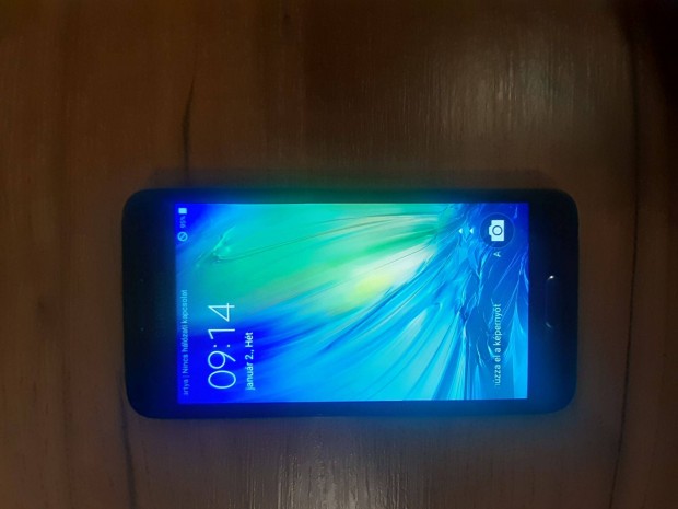 Samsung A3,16gb telefon