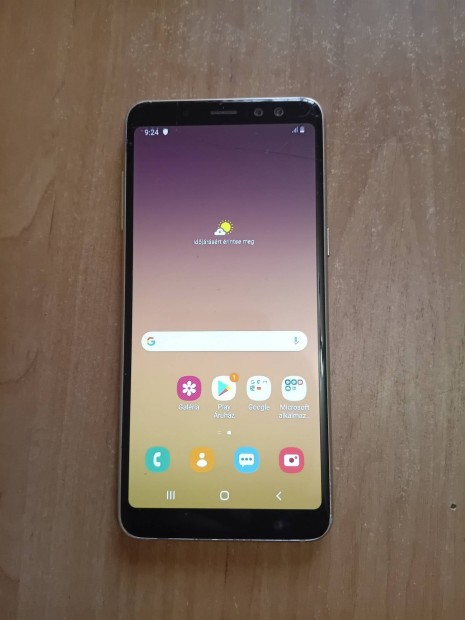 Samsung A8 2018dul repedt