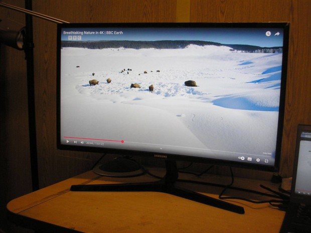 Samsung C27F398Fwu ívelt gamer 27" fullhd monitor HDMI Display port
