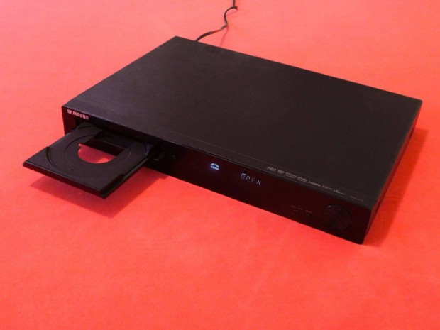 Samsung DVD-HR-773 merevlemezes DVD-lejátszó, felvevő HDMI, USB