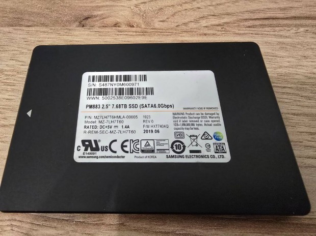 Samsung Enterprise PM883 7.6TB SSD