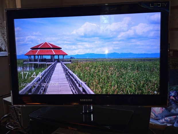 Samsung Full HD LED TV 32" (80 cm)