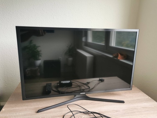 Samsung Full HD TV monitor T32h390fev 