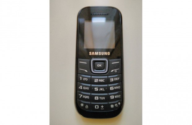 Samsung GT-E1200I krtyafggetlen retro mobiltelefon, hibs