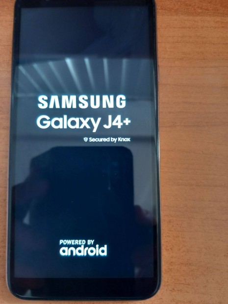 Samsung Galaxi J4+ mobiltelefon