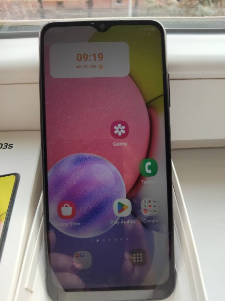 Samsung Galaxy A03s mobiltelefon elad.