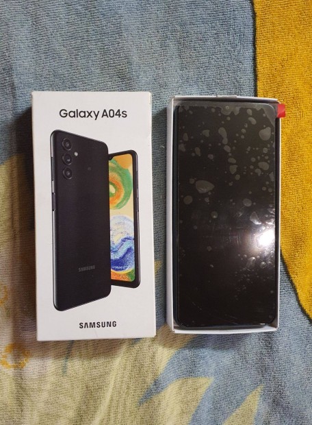 Samsung Galaxy A04s elad