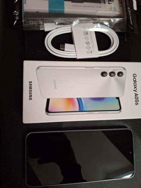 Samsung Galaxy A05s 4/128 fggetlen 2 tokkal s ingyen gls futrral