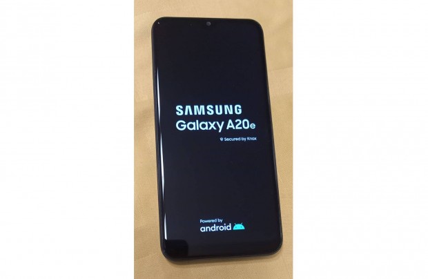 Samsung Galaxy A20e 32GB Dual A202, krtyafggetlen, megkmlt