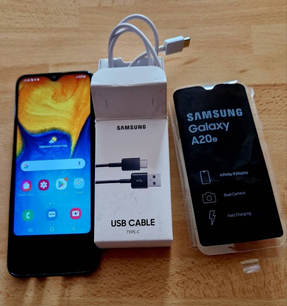 Samsung Galaxy A20e szép megkímélt
