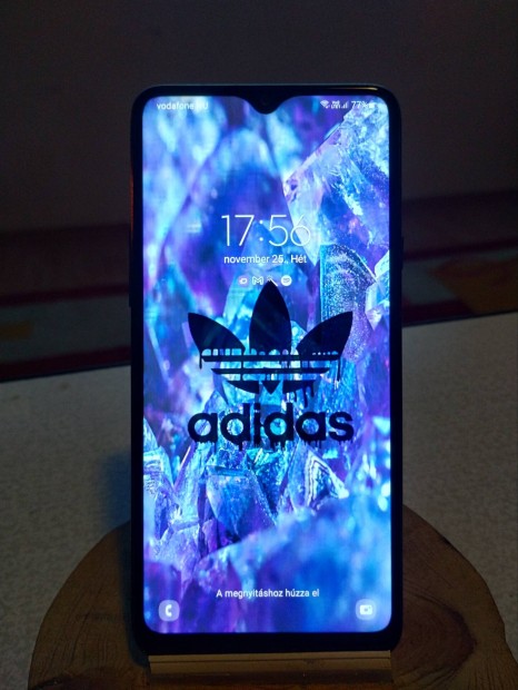 Samsung Galaxy A20s elad.