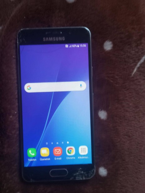 Samsung Galaxy A3 Okostelefon (Postzom is)