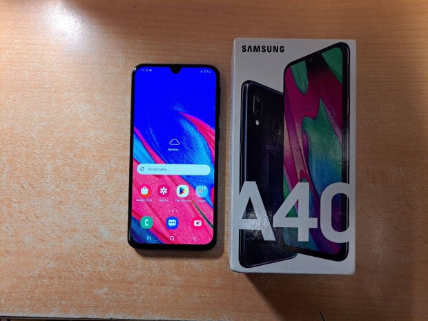 Samsung Galaxy A40 4/64GB Dual Fggetlen jszer Fekete Garis !