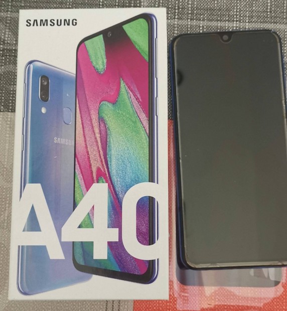 Samsung Galaxy A40 elad