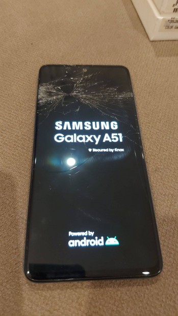 Samsung Galaxy A51 elad