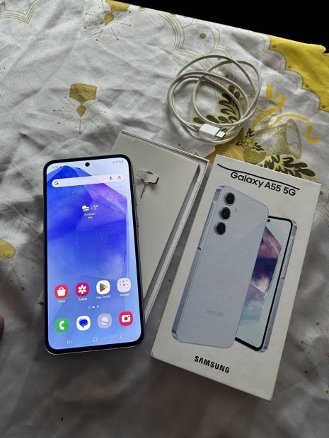 Samsung Galaxy A55 elad