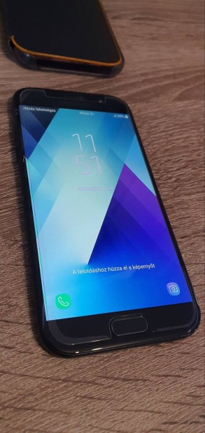 Samsung Galaxy A5 2017, doboz + 2 tok