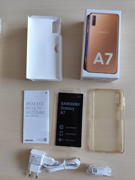 Samsung Galaxy A7 (2018) res telefon doboz 