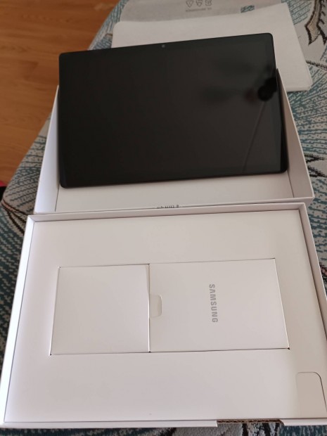 Samsung Galaxy A8 vadonatj tablet 