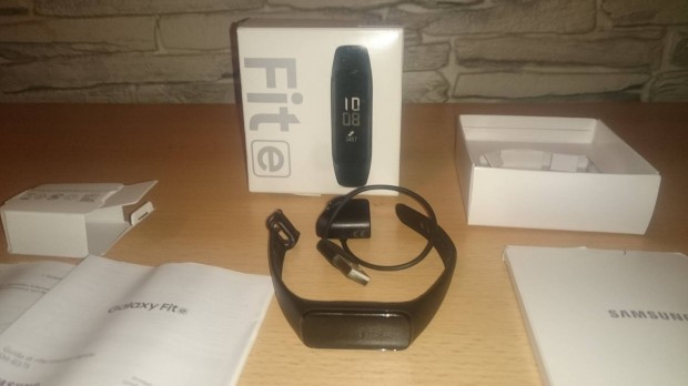 Samsung Galaxy Fit e Bluetooth okosra, okos ra, j, dobozos!