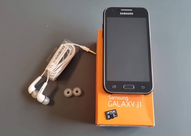 Samsung Galaxy J1 android telefon