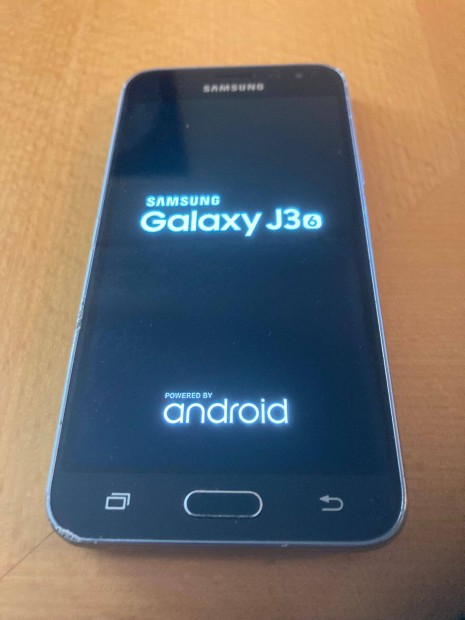 Samsung Galaxy J3 6 DUAL mobiltelefon