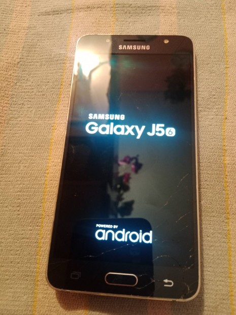 Samsung Galaxy J5 2016 (Alkatrsznek)