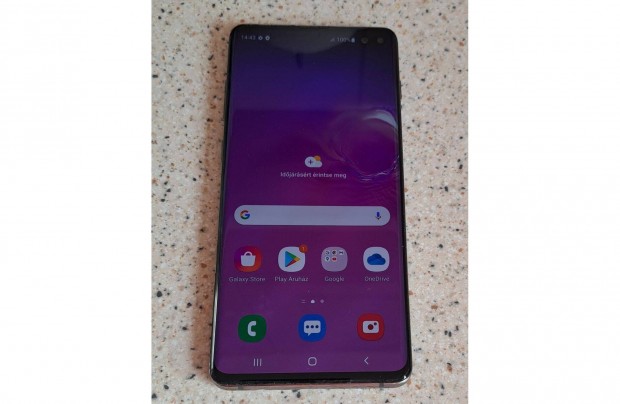 Samsung Galaxy S10+ telefon elad