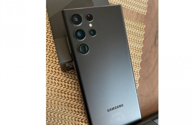 Samsung Galaxy S22 Ultra 256GB Black - szinte vadij - Csere is