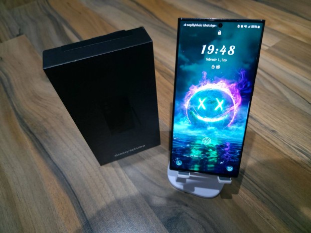 Samsung Galaxy S23 Ultra 12/512 GB garanciális, karcmentes