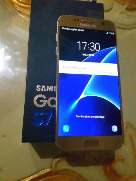 Samsung Galaxy S7 Edge Gold mobiltelefon tltvel s dobozzal 