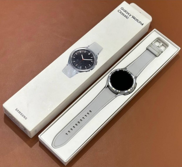 Samsung Galaxy Watch4 Classic 46mm esim