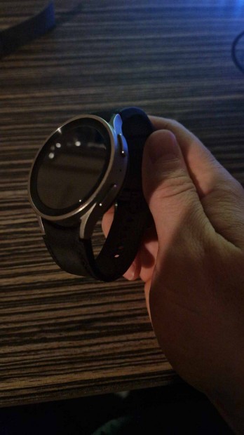 Samsung Galaxy Watch5 Pro (Bluetooth, 45 mm)